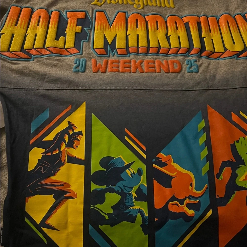 Disney runDisney Disneyland Half Marathon Weekend 2025 Spirit Jersey Small